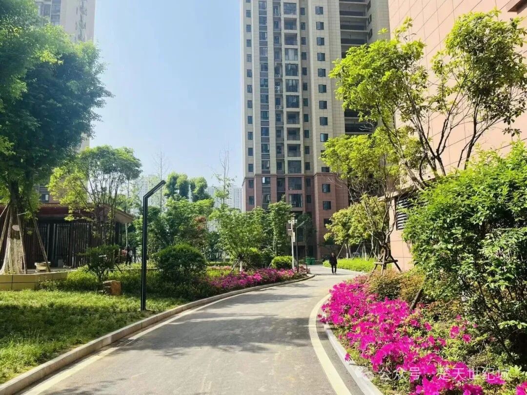楚天世纪城小区，就是这样美！
