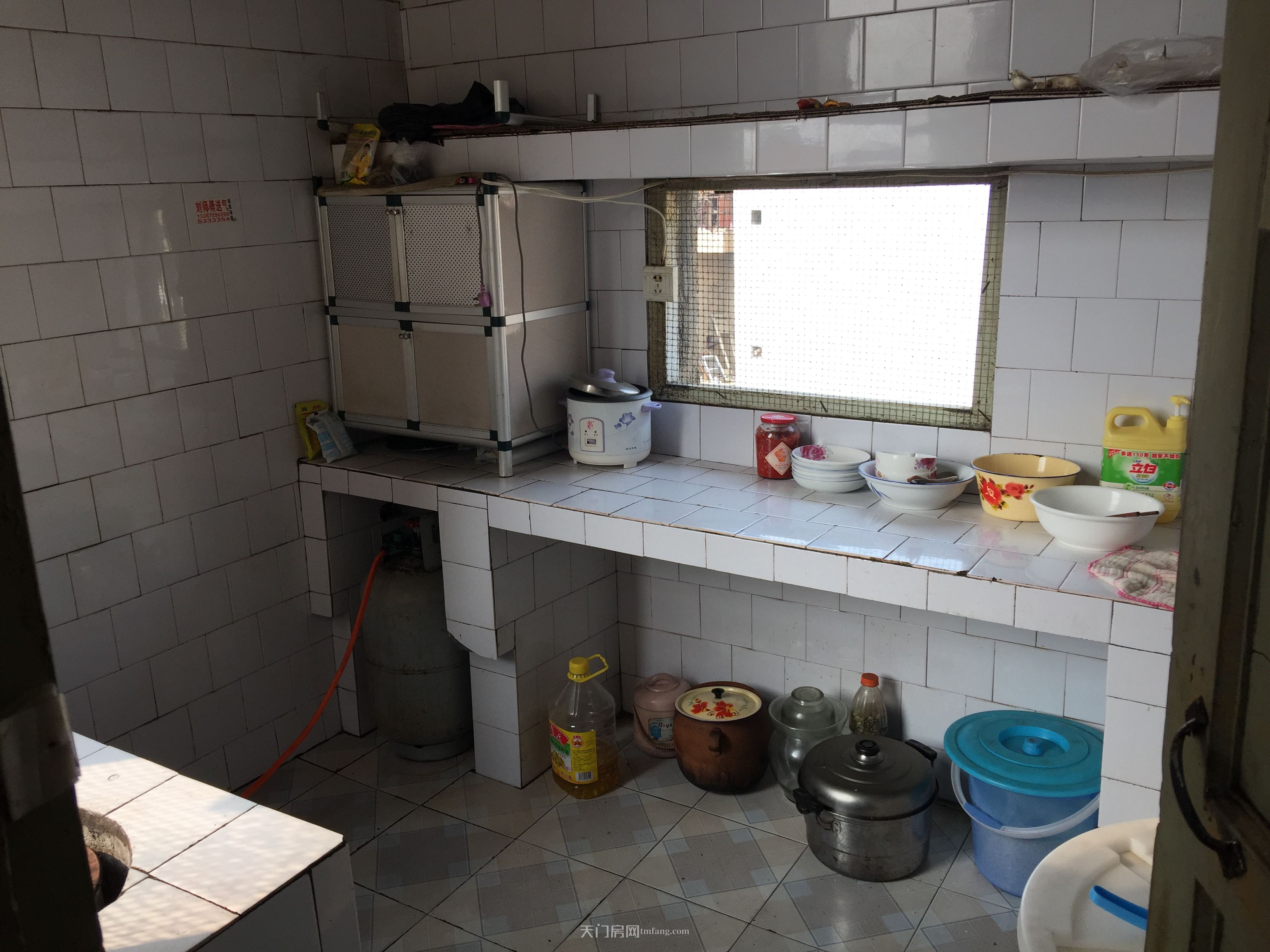 随子女离开天门急售市区好房