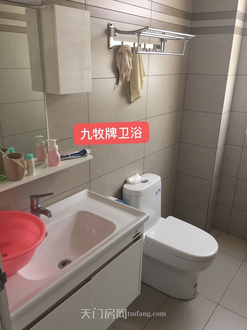 工作调动，汉旺世纪城A区， 装修，稀缺步梯房出售