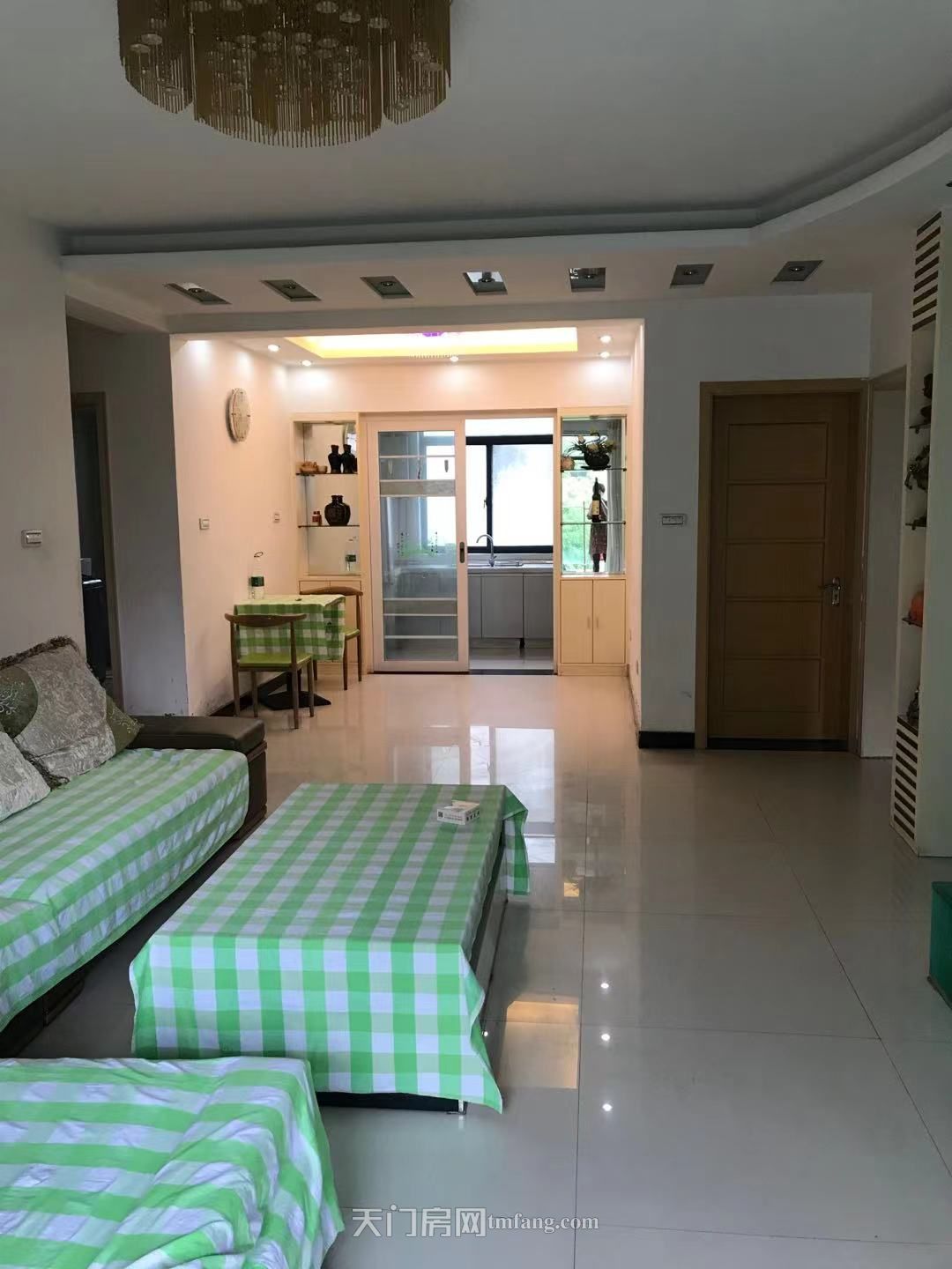 沃尔玛对面单元出租