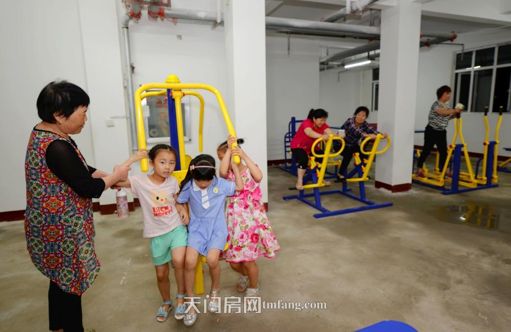 楚天尚城室内健身房