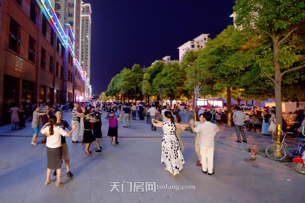 楚天尚城小区之夜