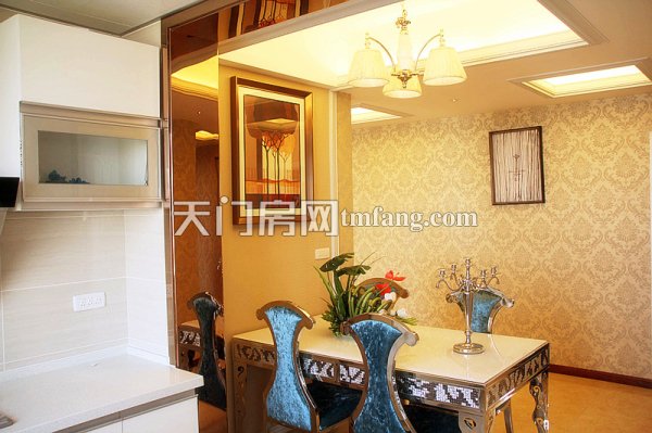 3室2厅2卫--餐厅