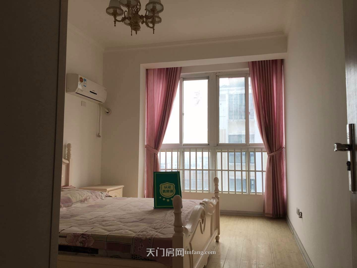 南洋新城超大阳台房型方正