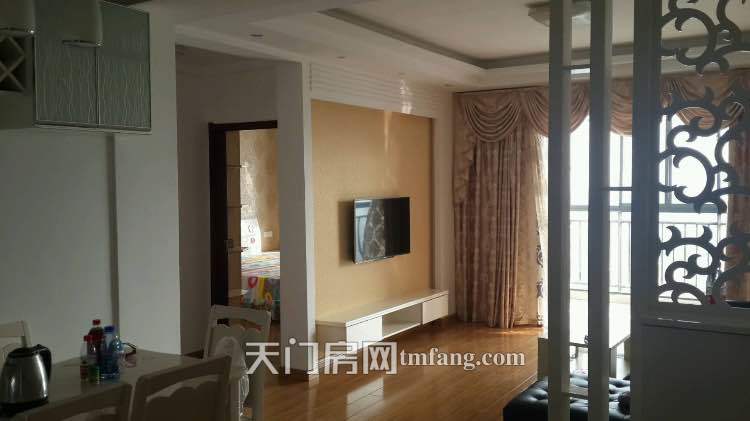 蓝宝 装修3房低价诚意出售