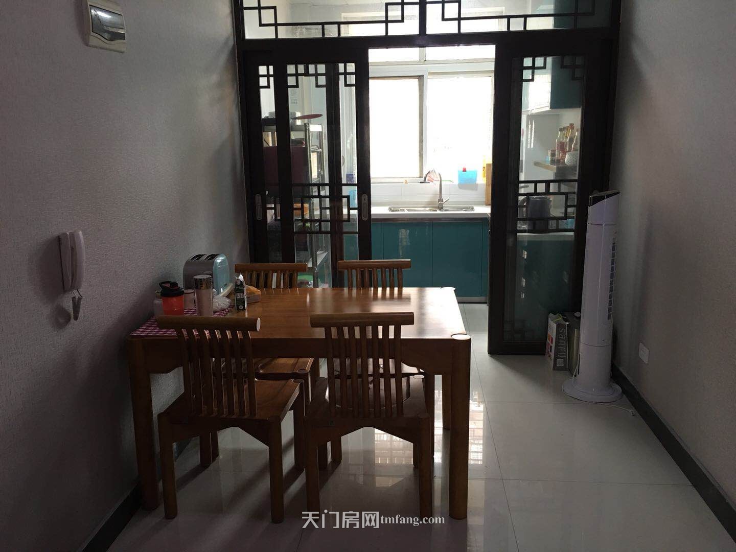 新城CBD对面精装