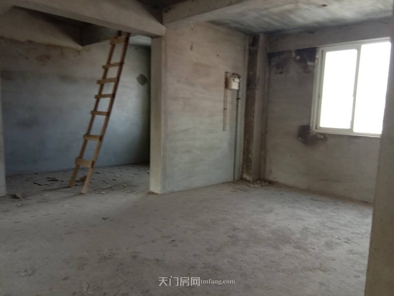 香榭金庭中央公园旁边毛坯复式大户型房东急售