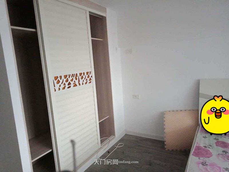 大润发世贸公馆复试两房精装修 