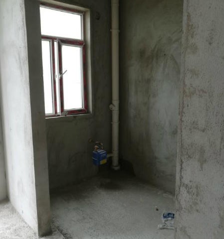 竟陵街道走马岭嘉苑4室2厅2卫153平低价出售！