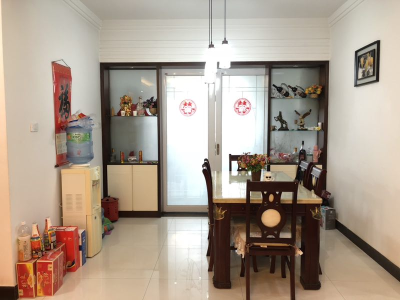 冠南景林春天精装大三房大润发对面