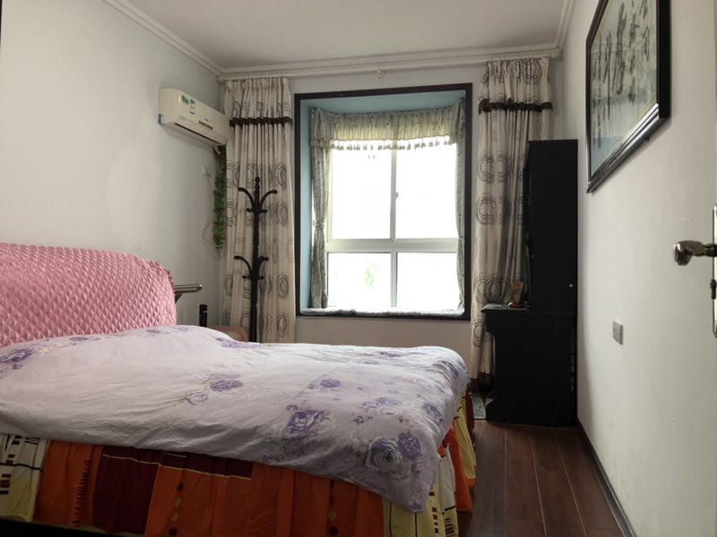 冠南景林春天精装大三房大润发对面