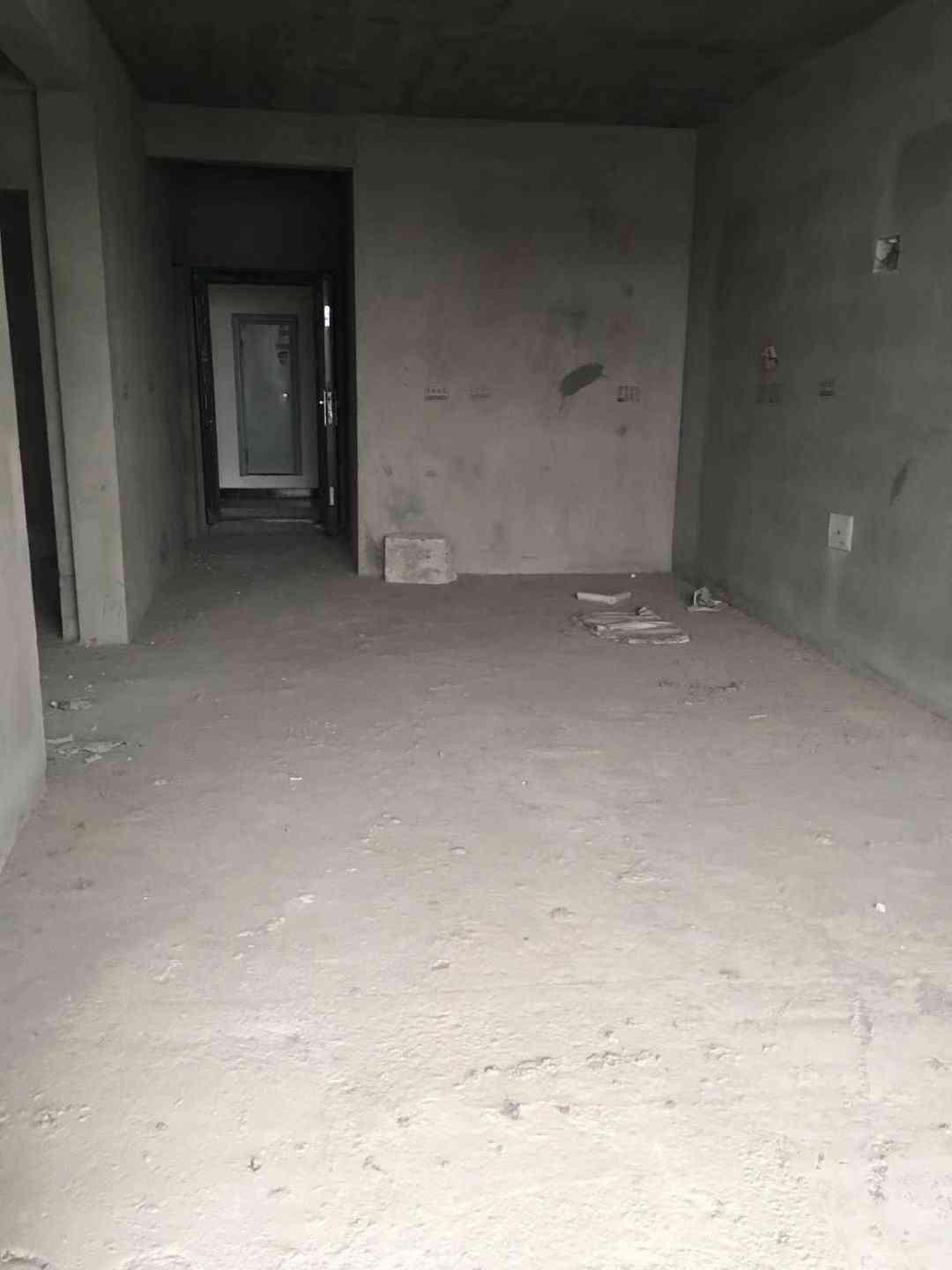 新宇城上城85平米毛坯二房37万