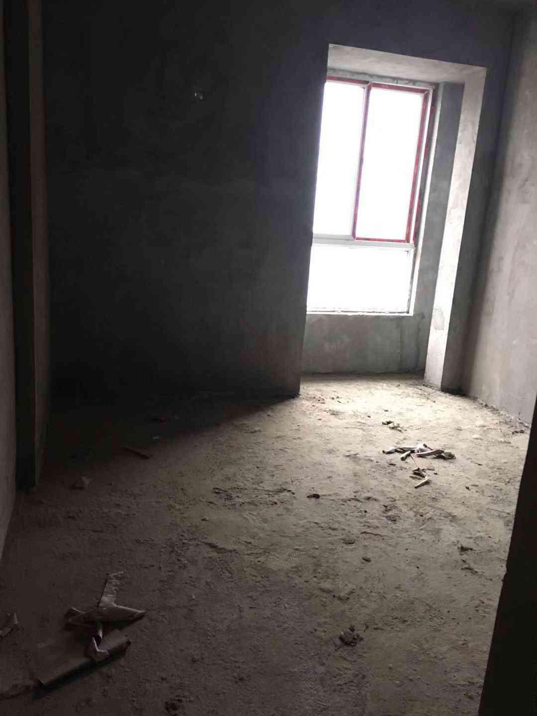 新宇城上城85平米毛坯二房37万