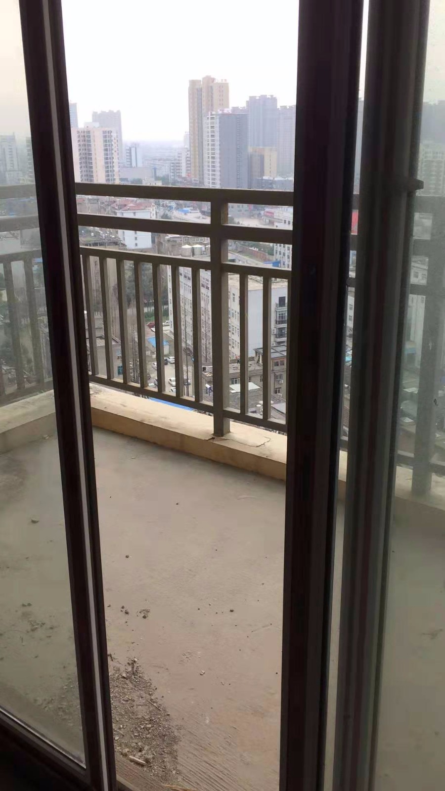 单元出售：世贸公馆（大润发）