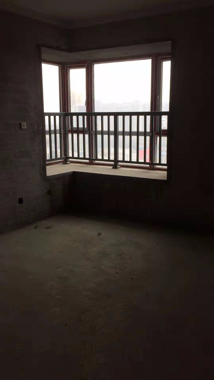 单元出售：世贸公馆（大润发）