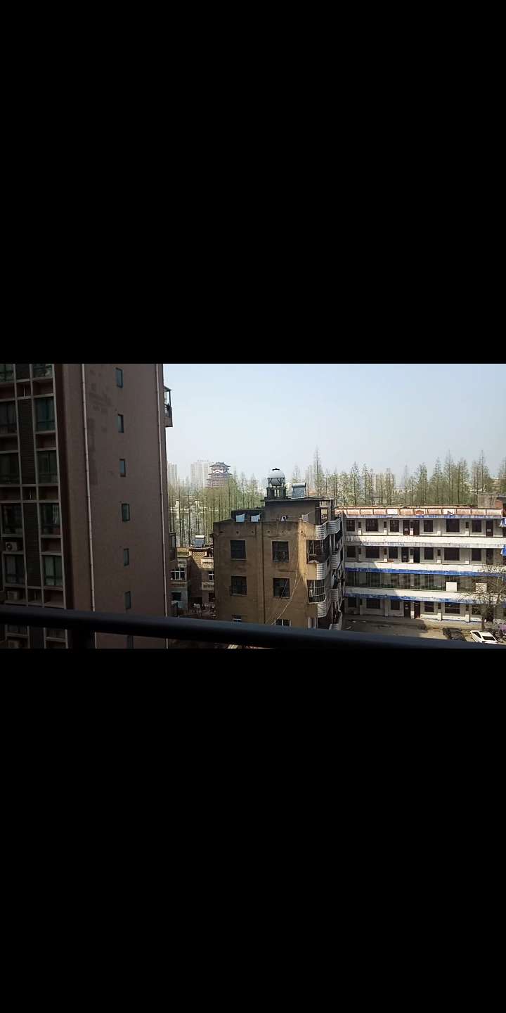 西湖御苑大三房可看湖景超大双阳台