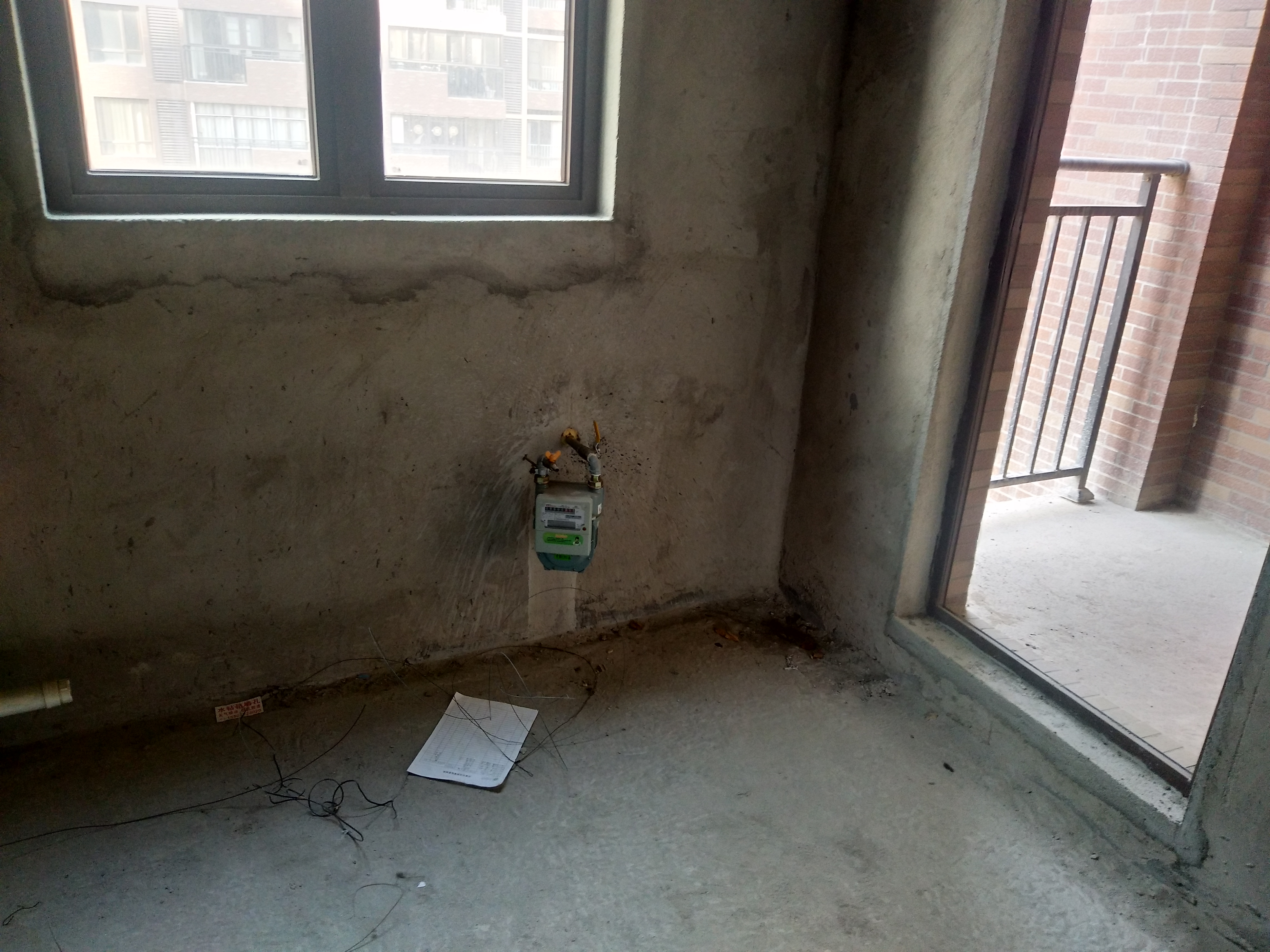 汉旺世纪城A区大三房毛坯育才  房