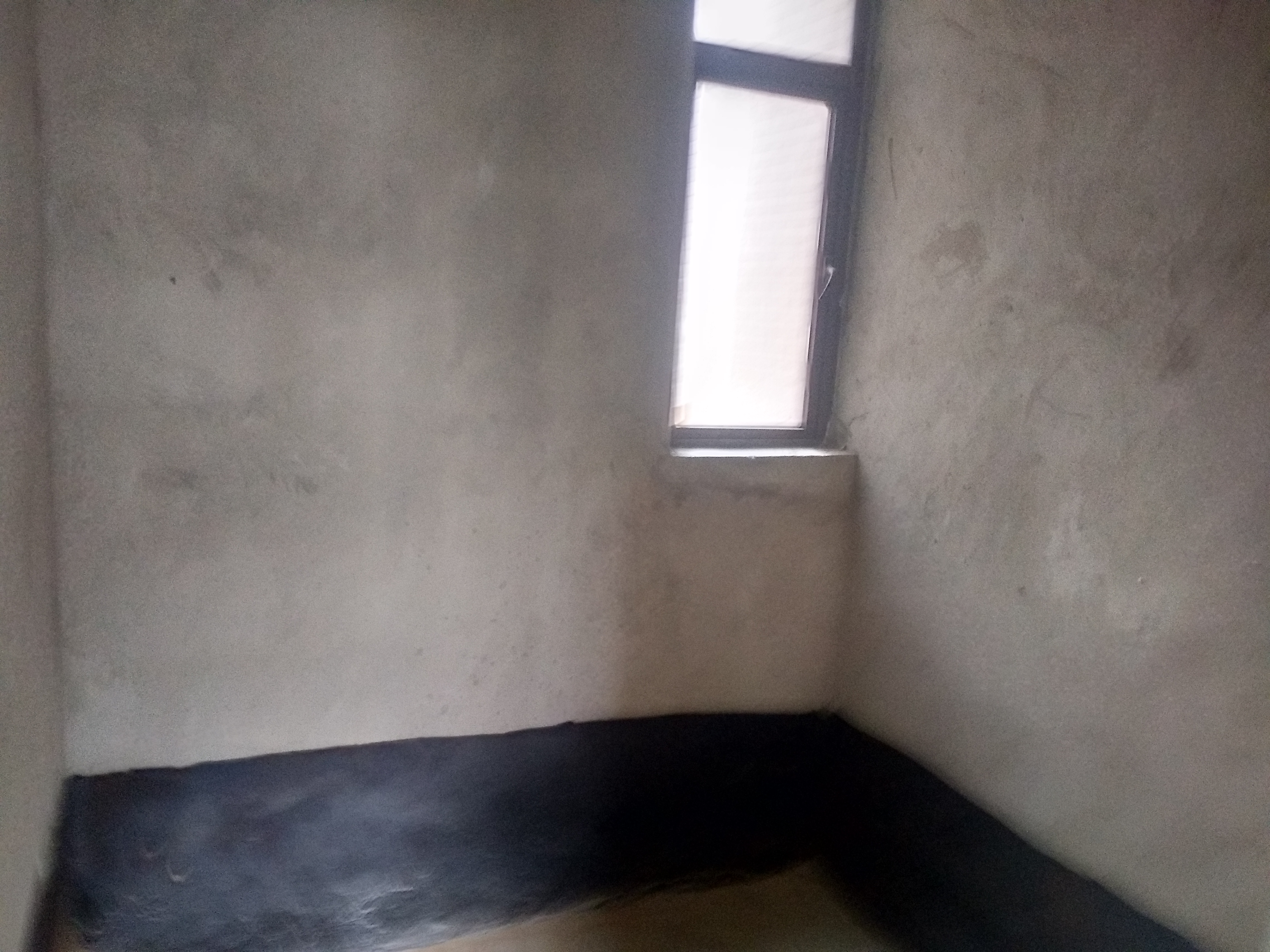 汉旺世纪城A区大三房毛坯育才  房