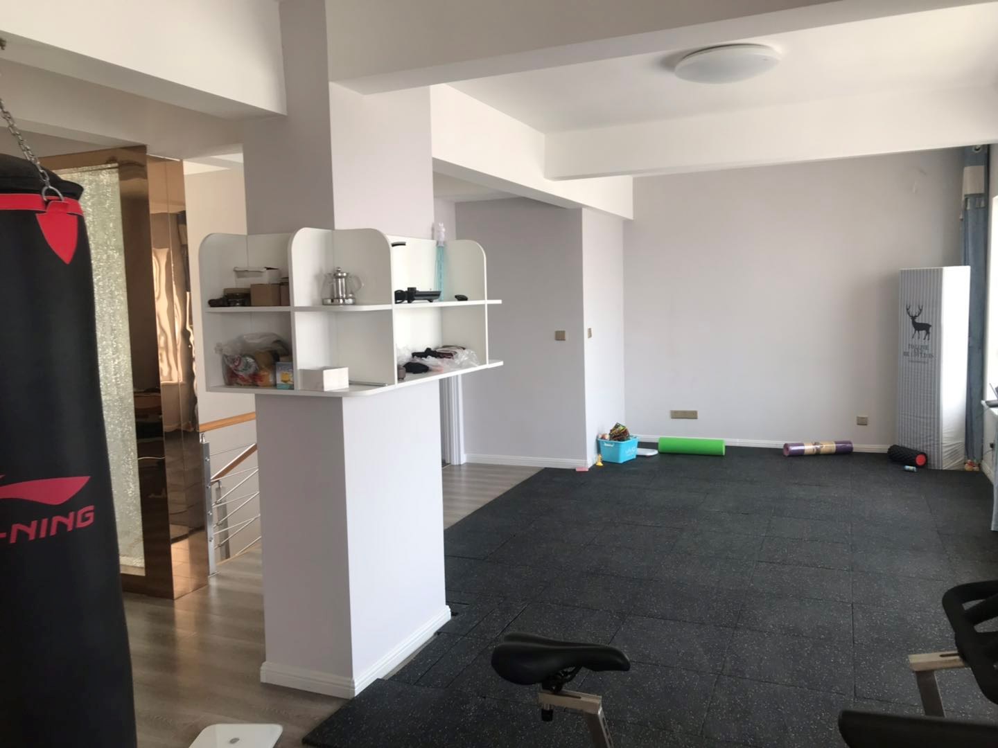 蓝宝大爱都空中别墅230平米