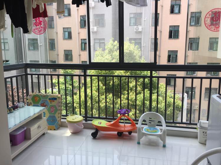 急售义河嘉苑2室2厅1卫精装修阳光房