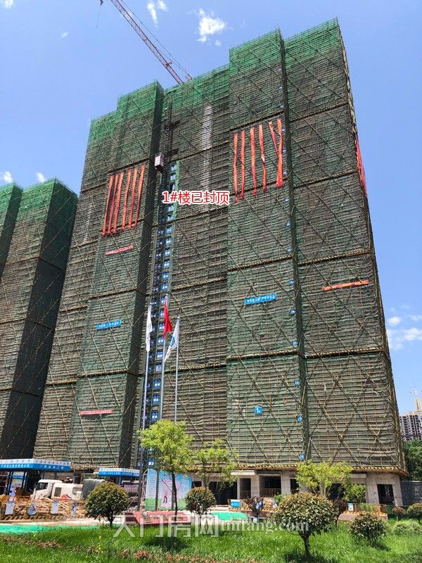 2019051515081490513k8ktgp.jpg 1号楼已封顶.jpg