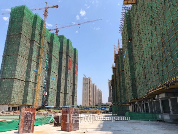 2019051515141537354uv8xz5.jpg 楼间距.jpg