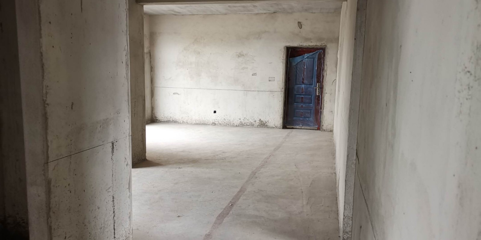 东湖金利屋湖景房出售