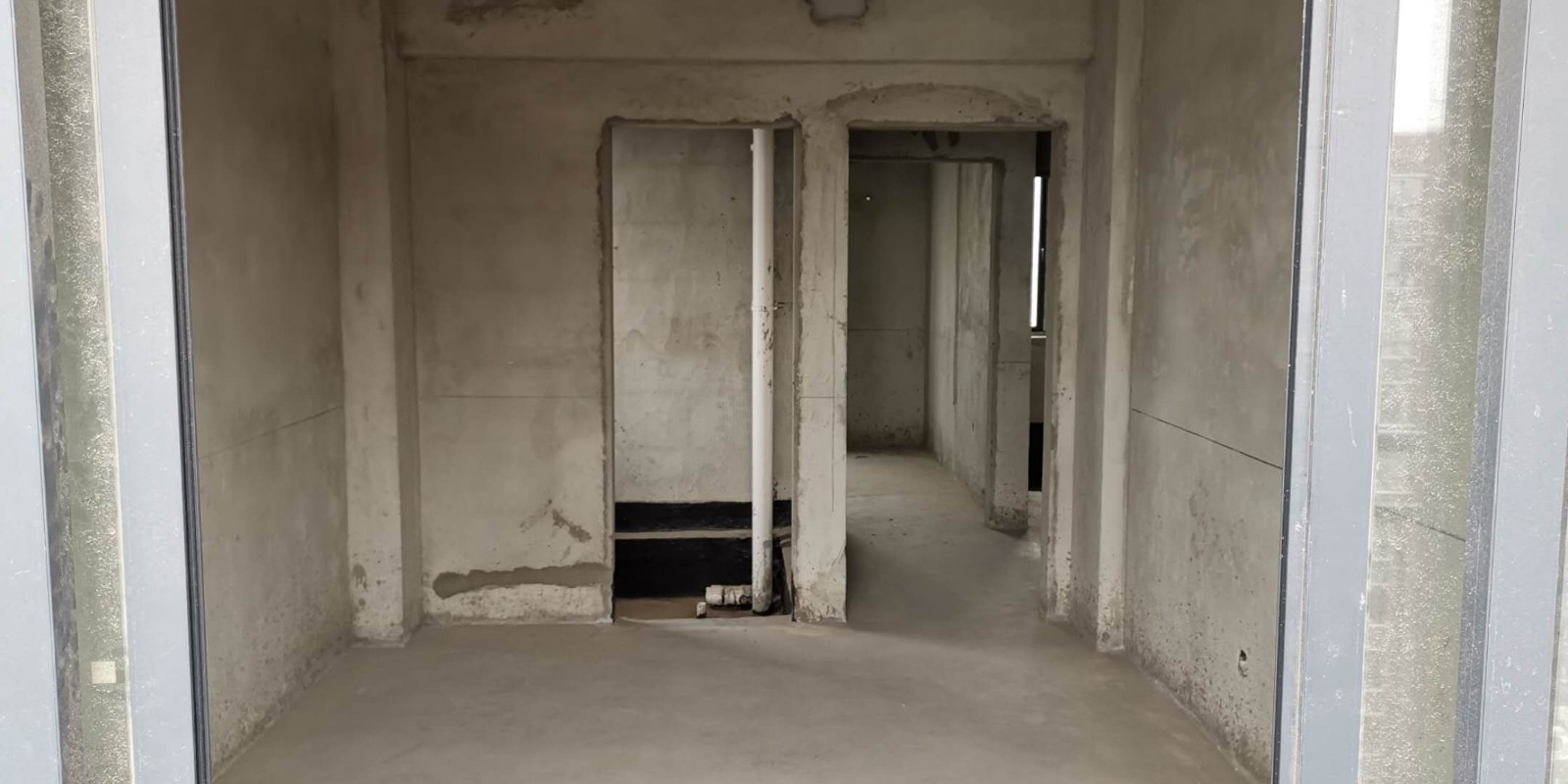 东湖金利屋湖景房出售