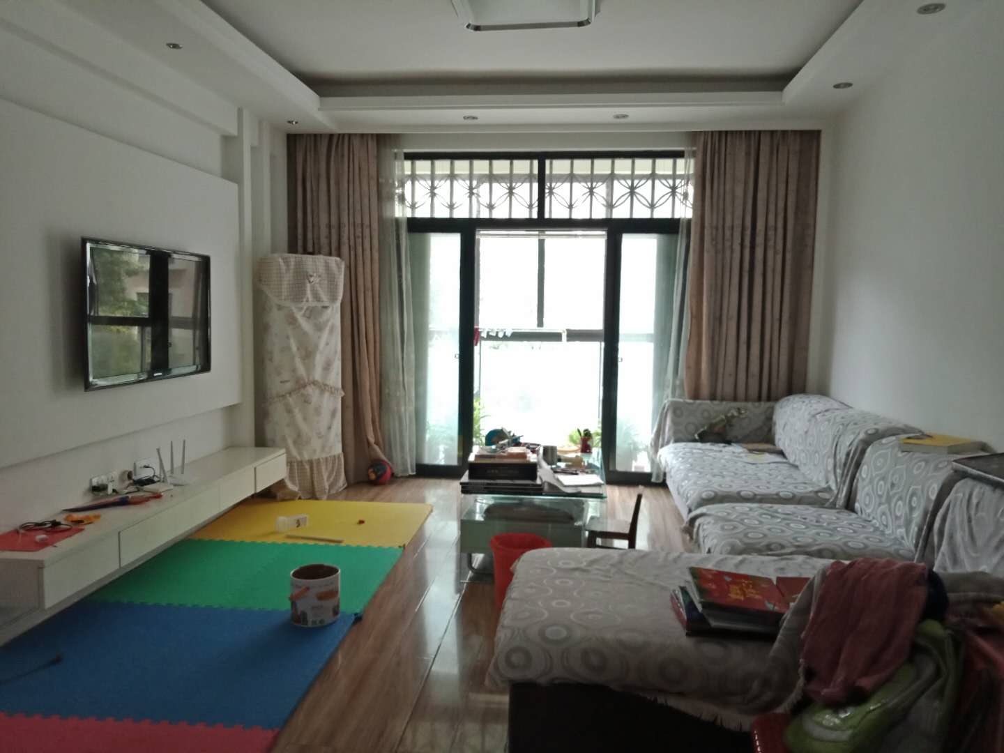 新城二期步梯低层大三房带三个阳台拎包入住