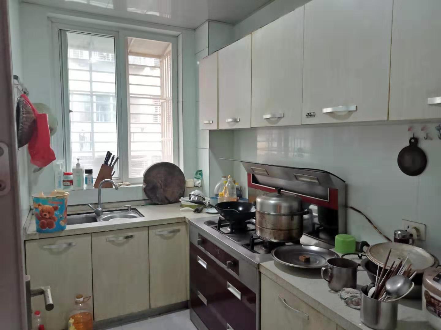 西湖名居大两房精装步梯中层