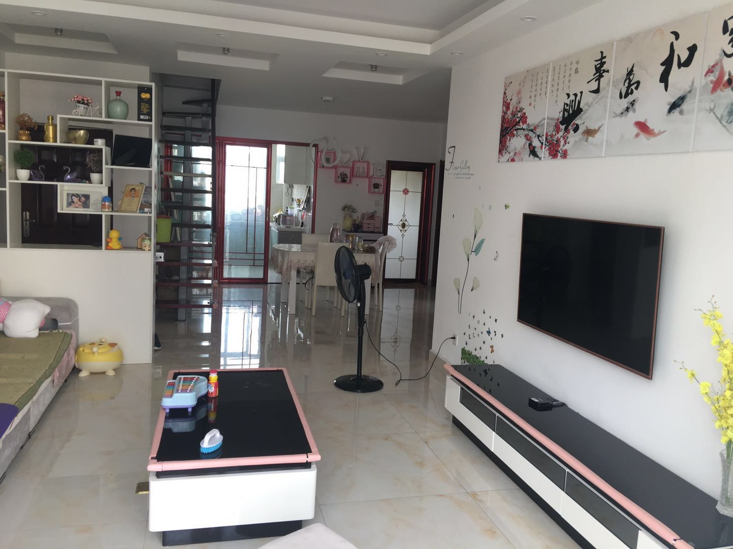 冠南景林春天纯板楼步梯房