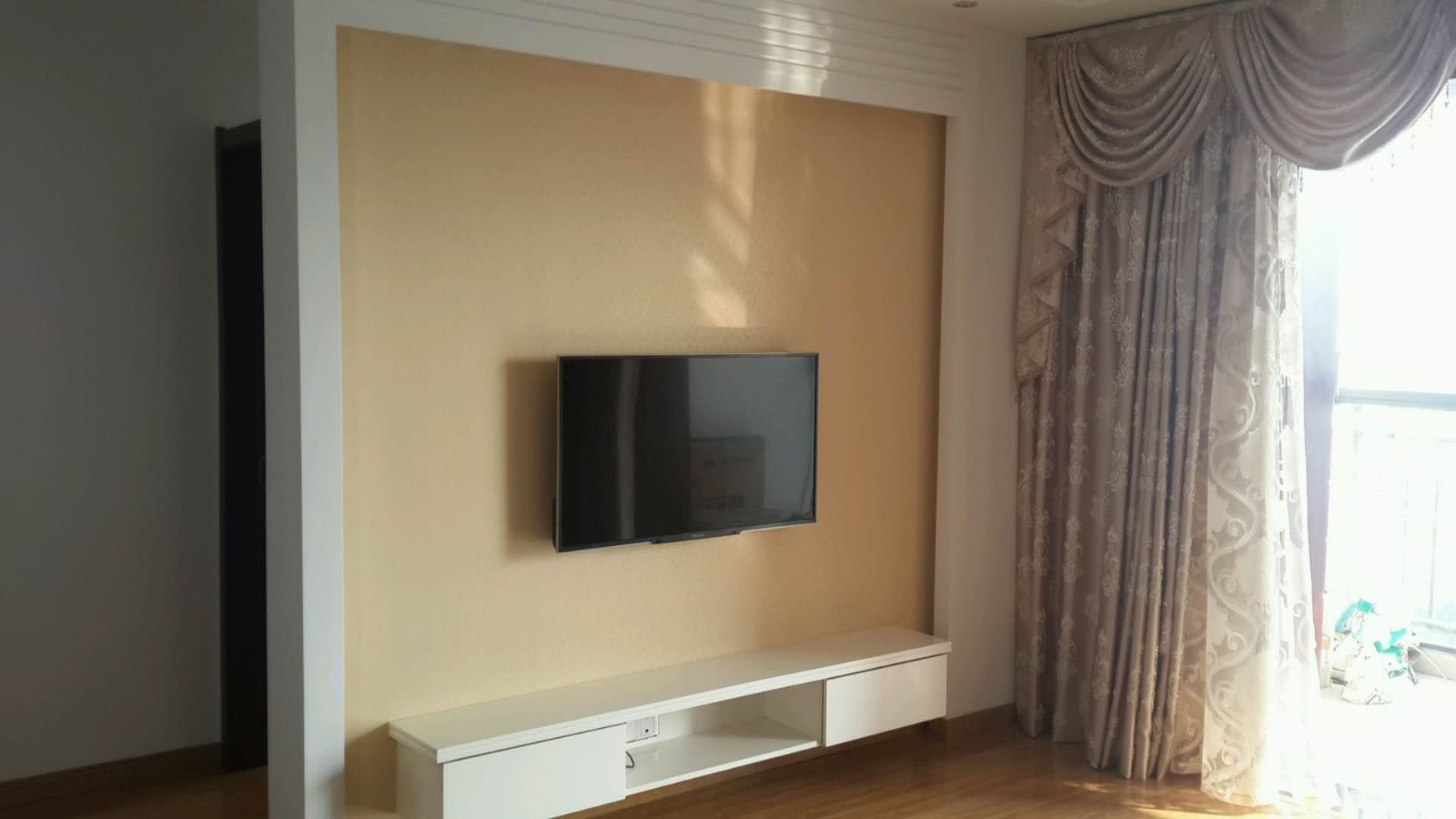 蓝宝 装修3房低价诚意出售