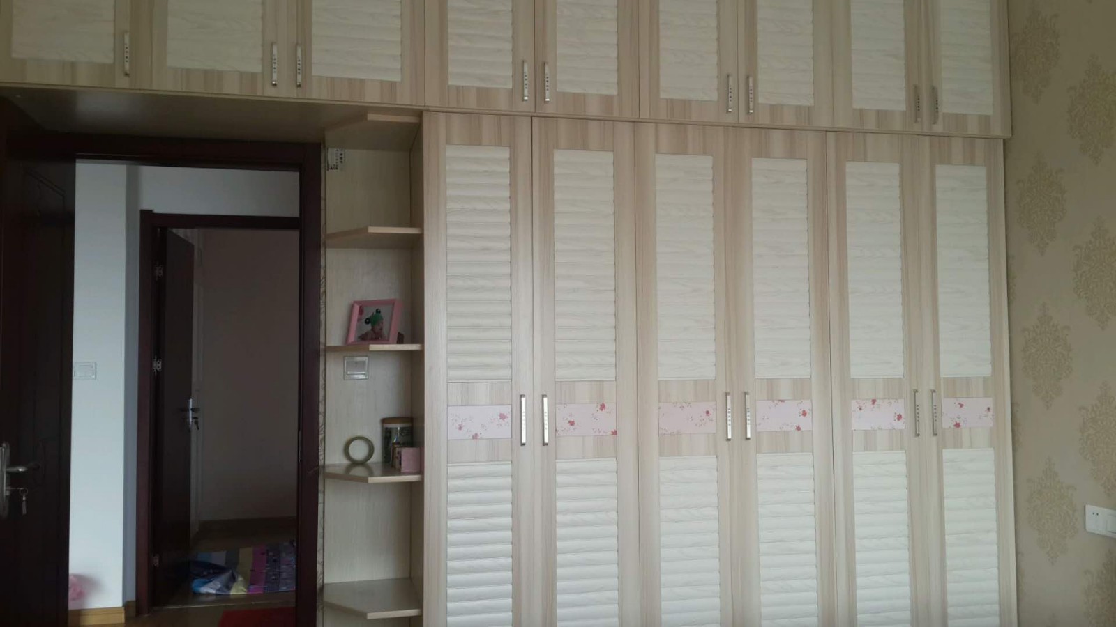 蓝宝 装修3房低价诚意出售