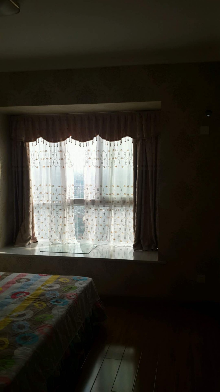 蓝宝 装修3房低价诚意出售