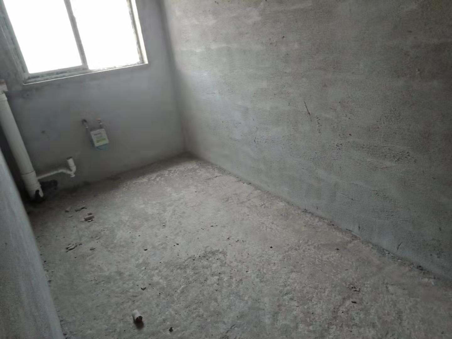 城北景天苑大三房毛坯中层实验高中 房