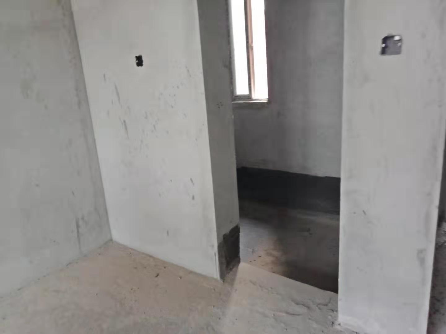 城北景天苑大三房毛坯中层实验高中 房