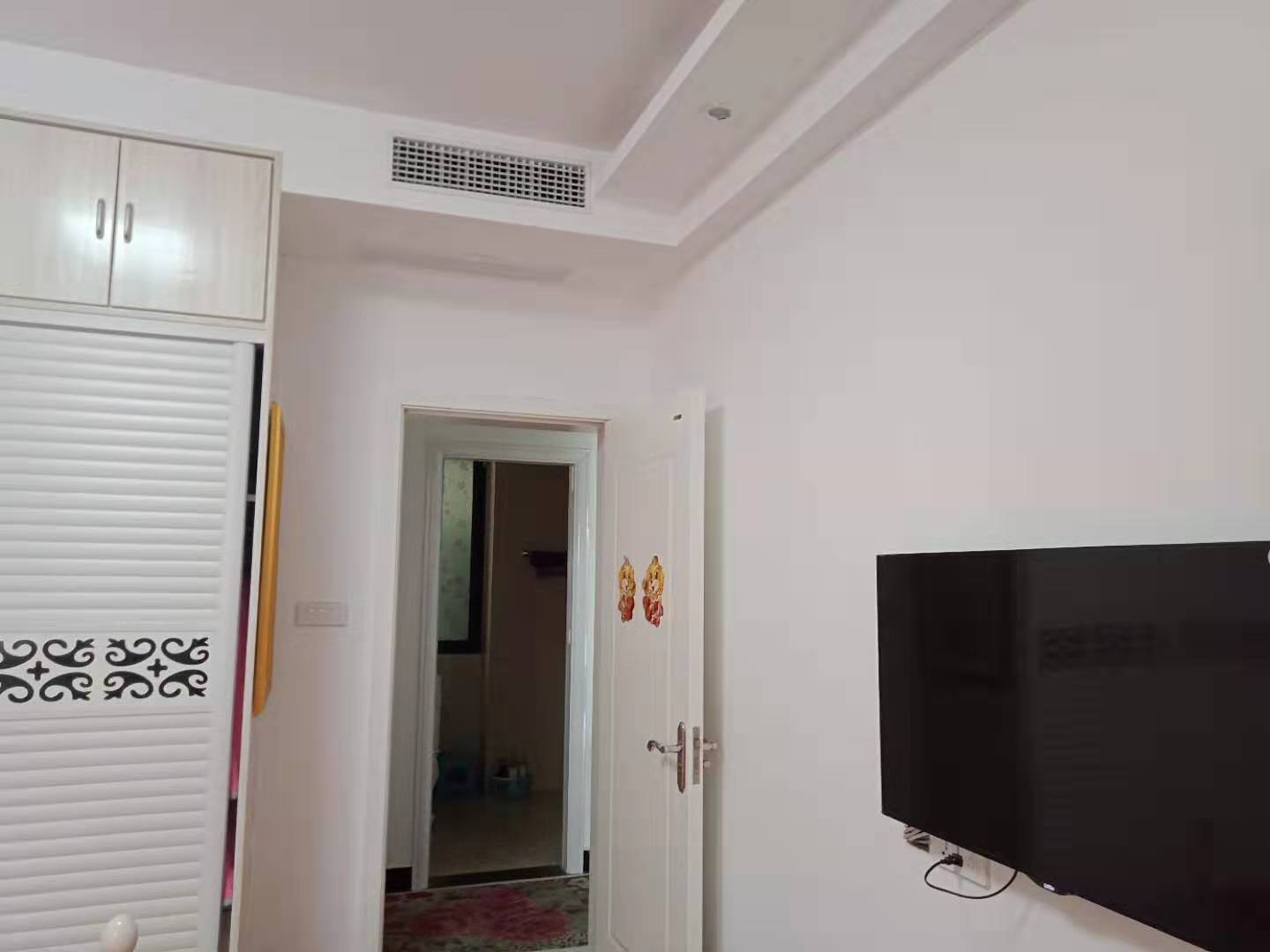 大润发精装两房世贸公馆出行方便