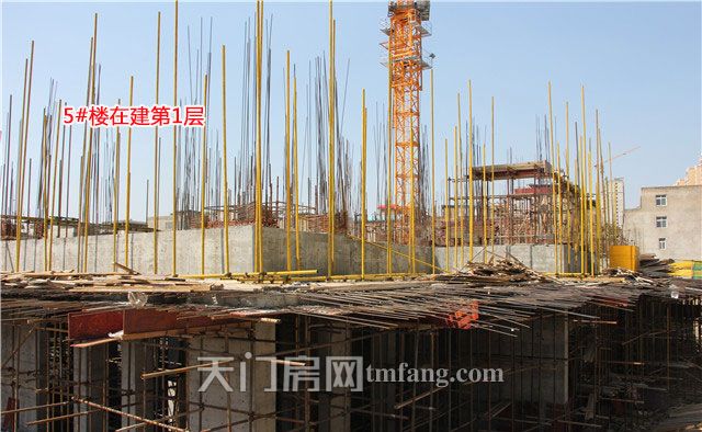 5号楼在建第一层.jpg