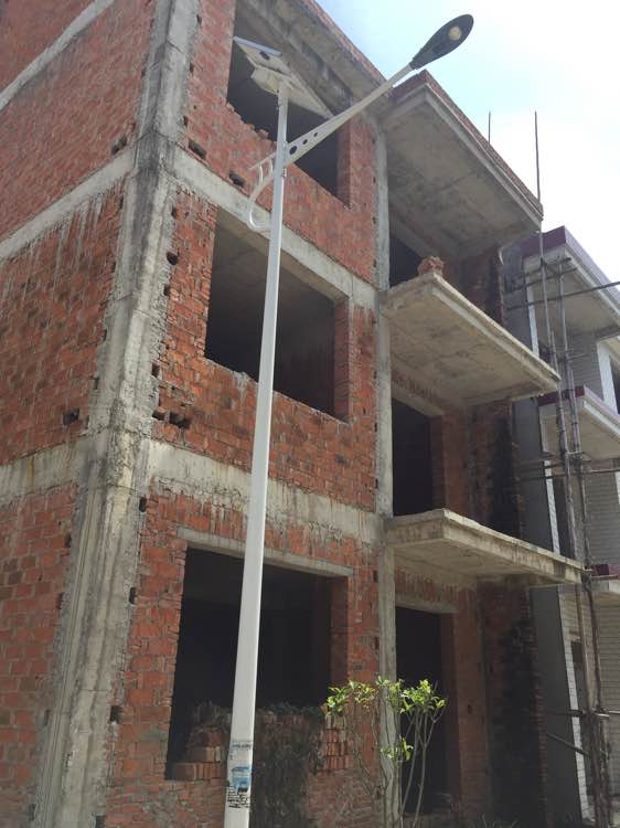 北湖公园对面 耀星小区因急需资金出售