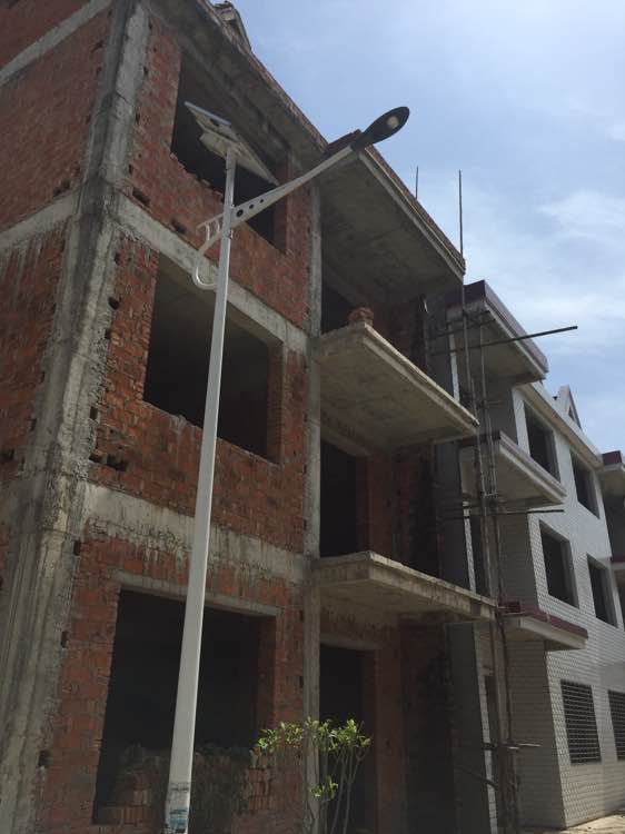 北湖公园对面 耀星小区因急需资金出售