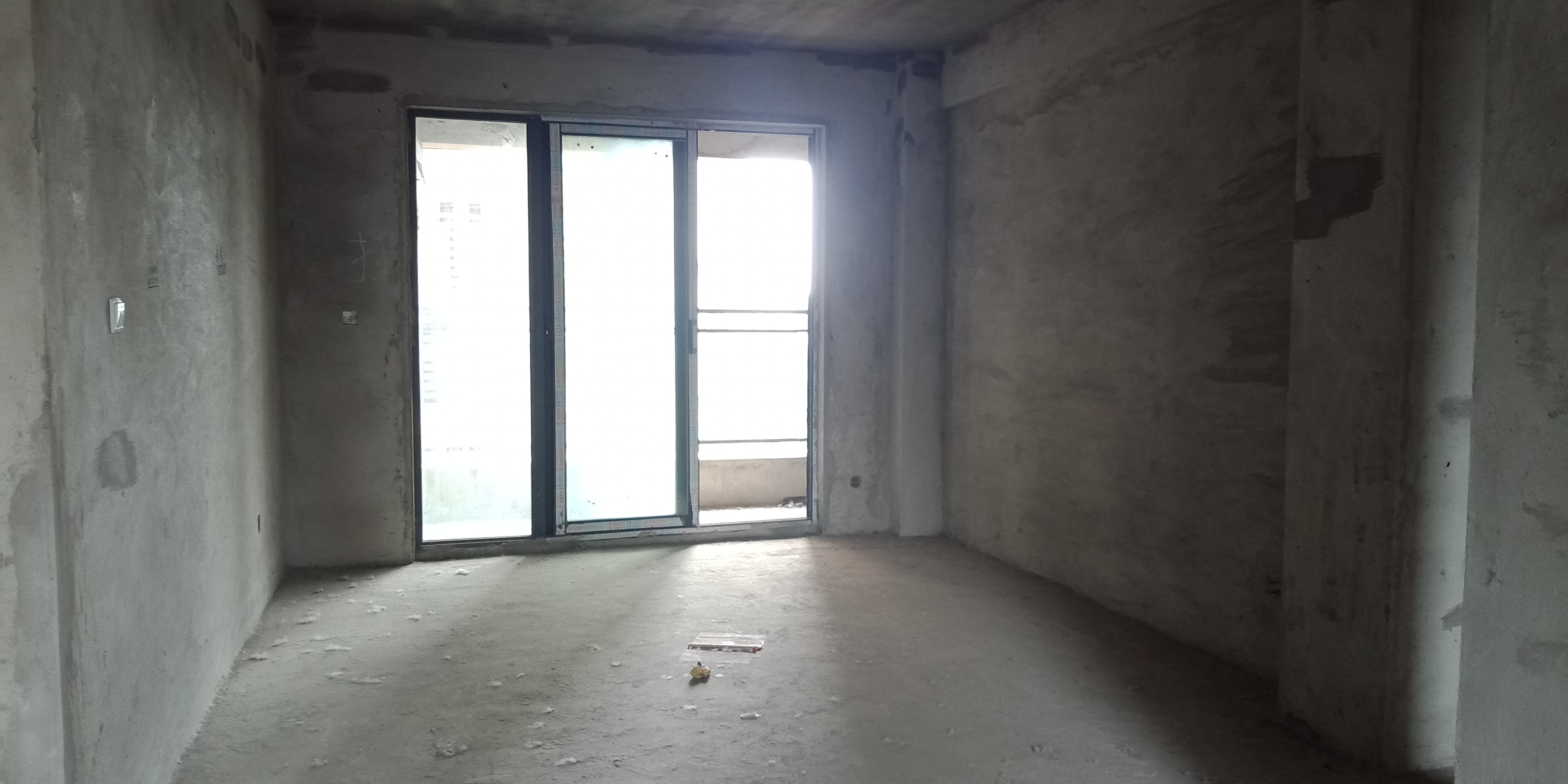 新城七期三房毛坯天门一小 房小区