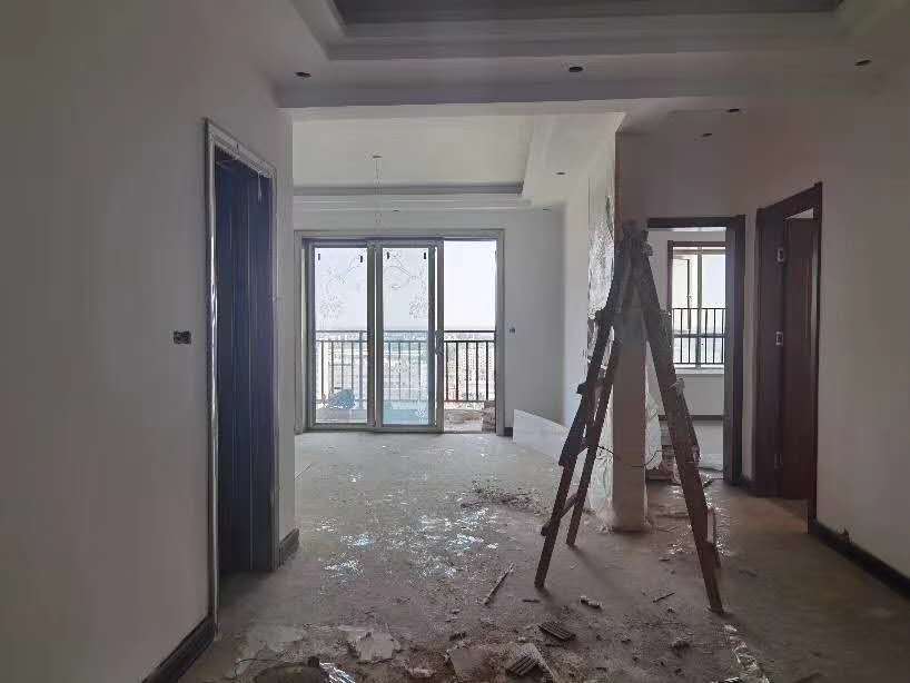 中央公园，装修马上完工，微信号17771698161