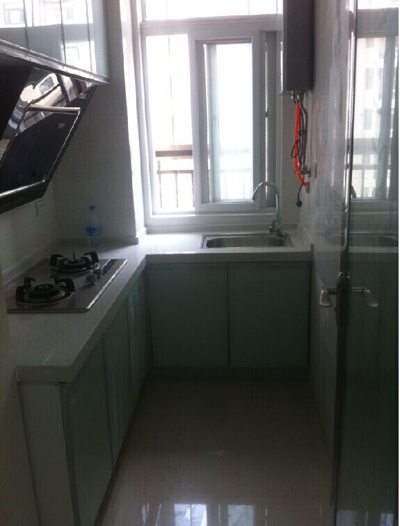 天城明珠精装修房低价出租