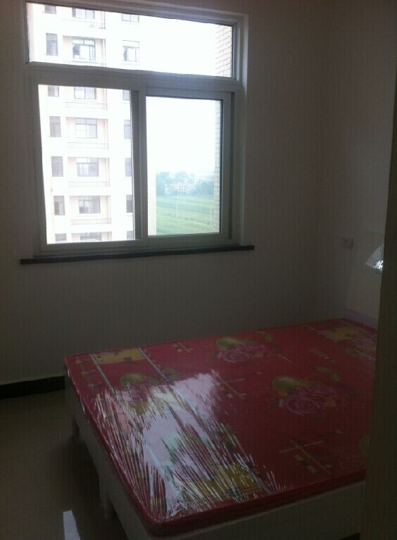 天城明珠精装修房低价出租