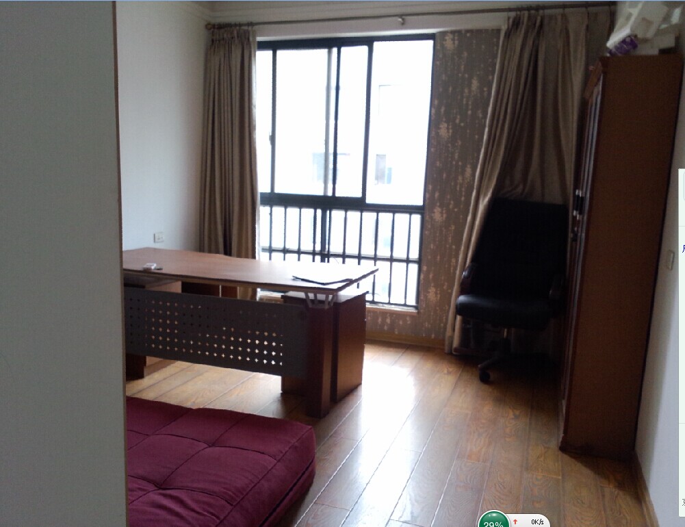 新城二期6楼精装修房出租，有图哦~~~~