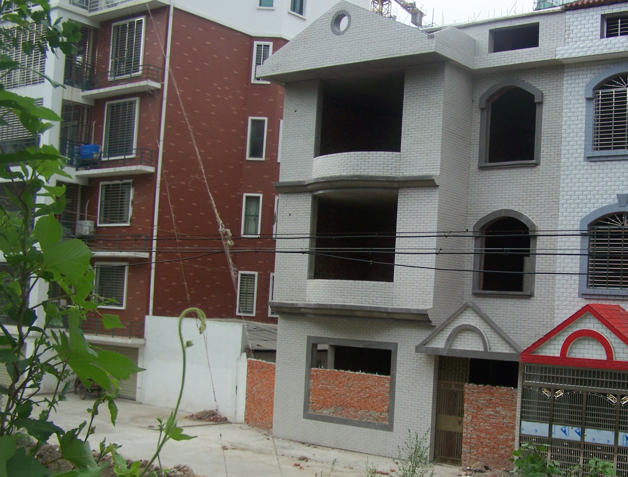 天门成功人士高端私邸(汽车南站后身渠边全新独栋出售)