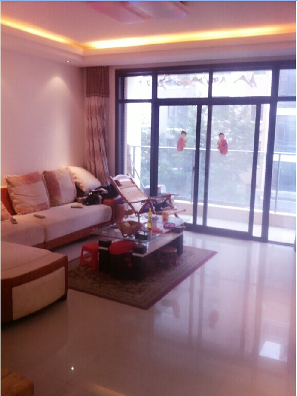 出售新城二期精装修景观楼