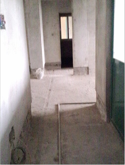 冠南玫瑰园3室2厅急售