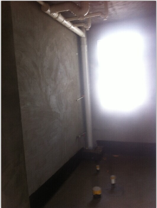 新城政法小区四室出售