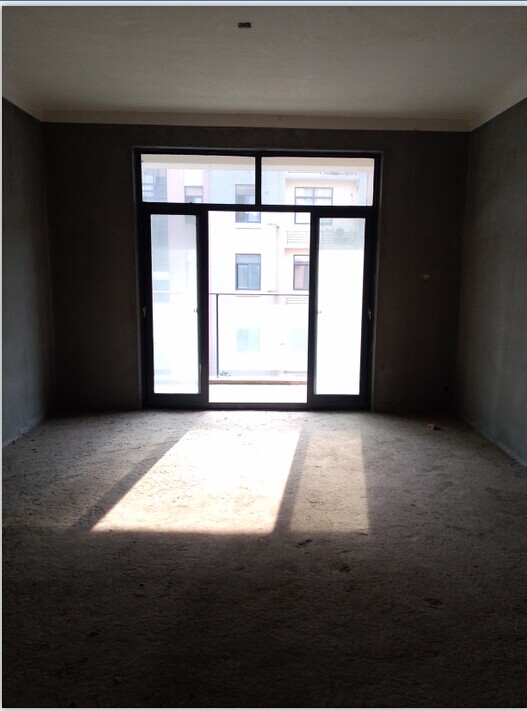 新城二期满5年的房子低价出售